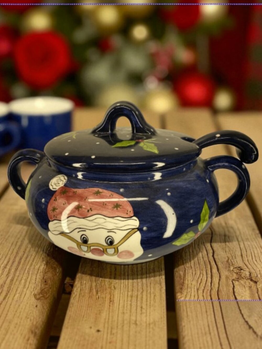 LAURIE GATES -- Christmas Soup Tureen with Lid & Ladle, Serving Bowl, Collection